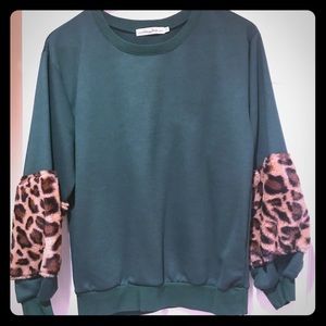 Missguided Green & faux fur sweater